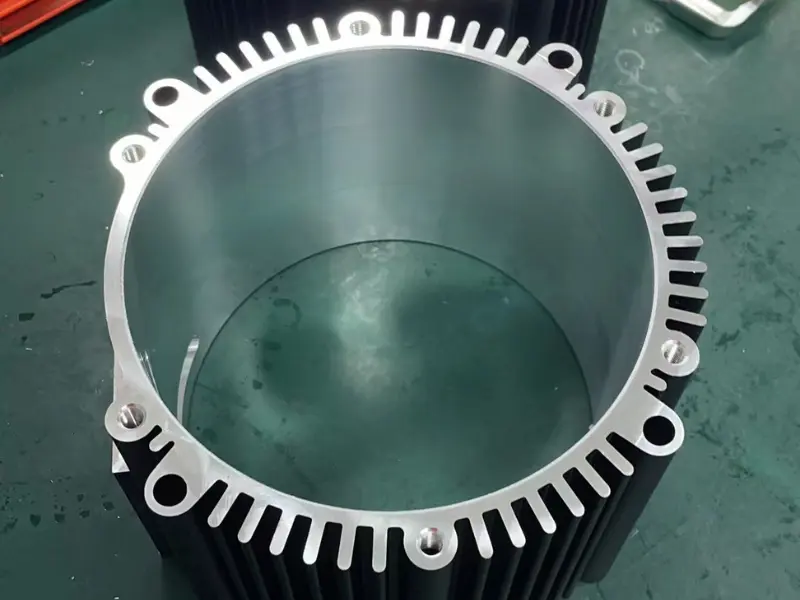 Perfiles disipadores de aluminio extruido a medida para gestión térmica
